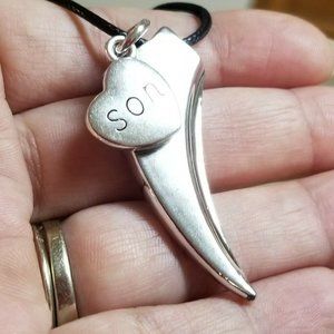 SON Necklace Wolf Fang Men's Courage Steel Wolves